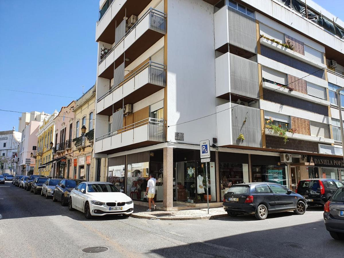 Magic Theatre Faro Center Apartment Exterior photo
